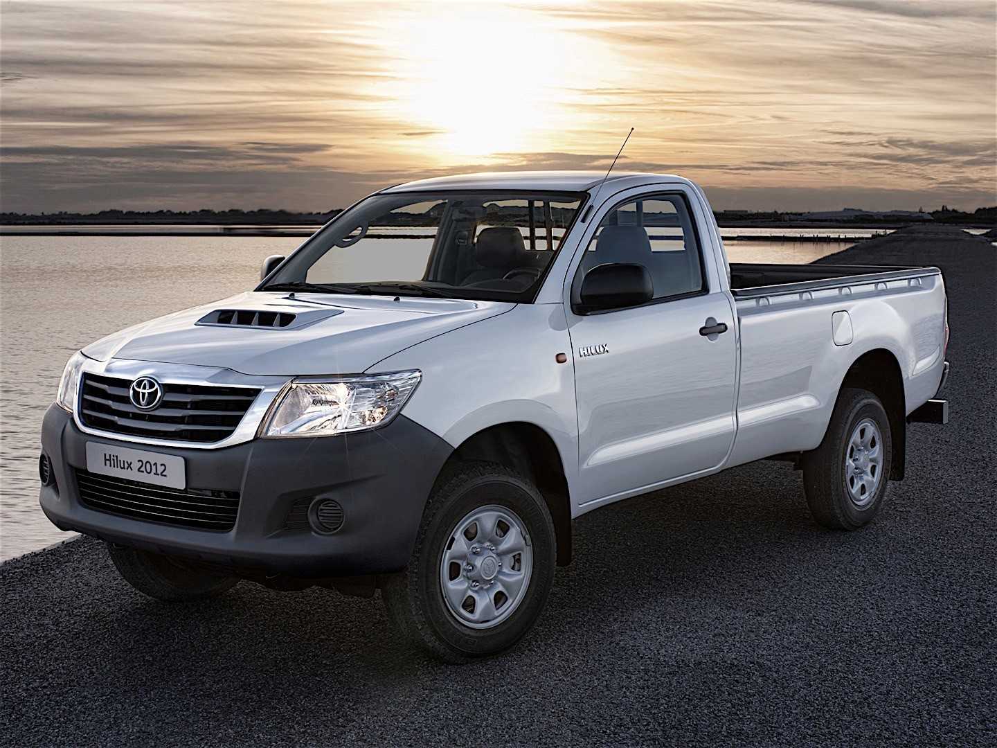 hilux-single-cab-for-sale-in-kenya 