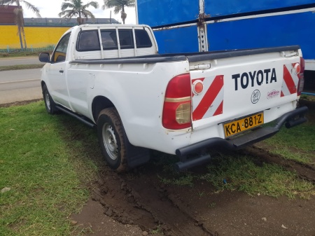 Toyota Hilux  Ksh.1,700,000