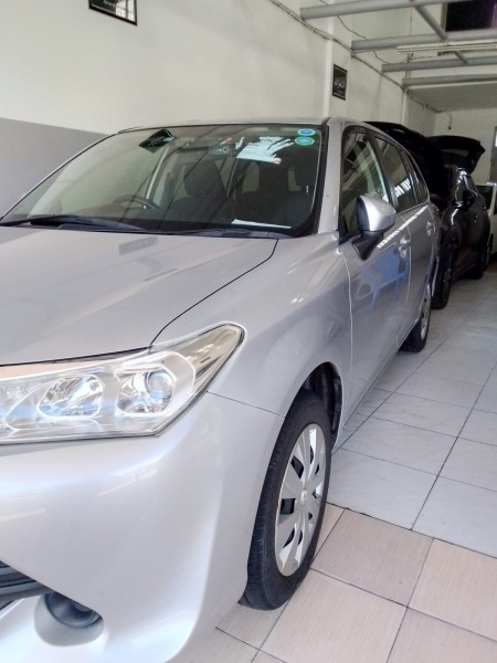 2017 Toyota Fielder 