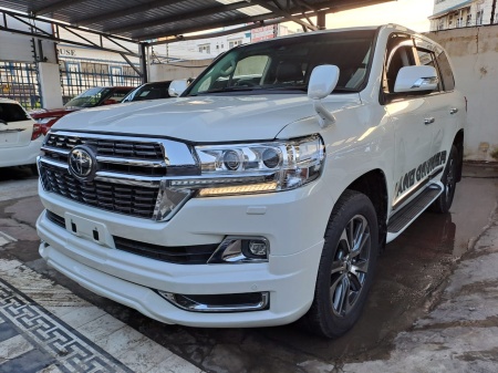 Toyota Landcruiser  Ksh.12,000,000