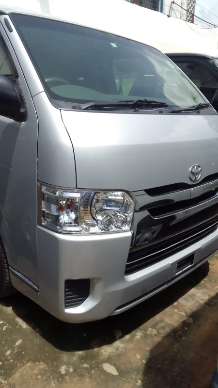 2015 Toyota Hiace 