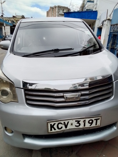 Toyota  Noah  Ksh.1,250,000