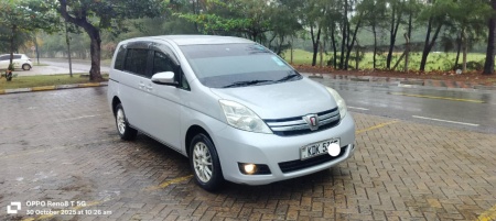 Toyota Isis  Ksh.1,380,000